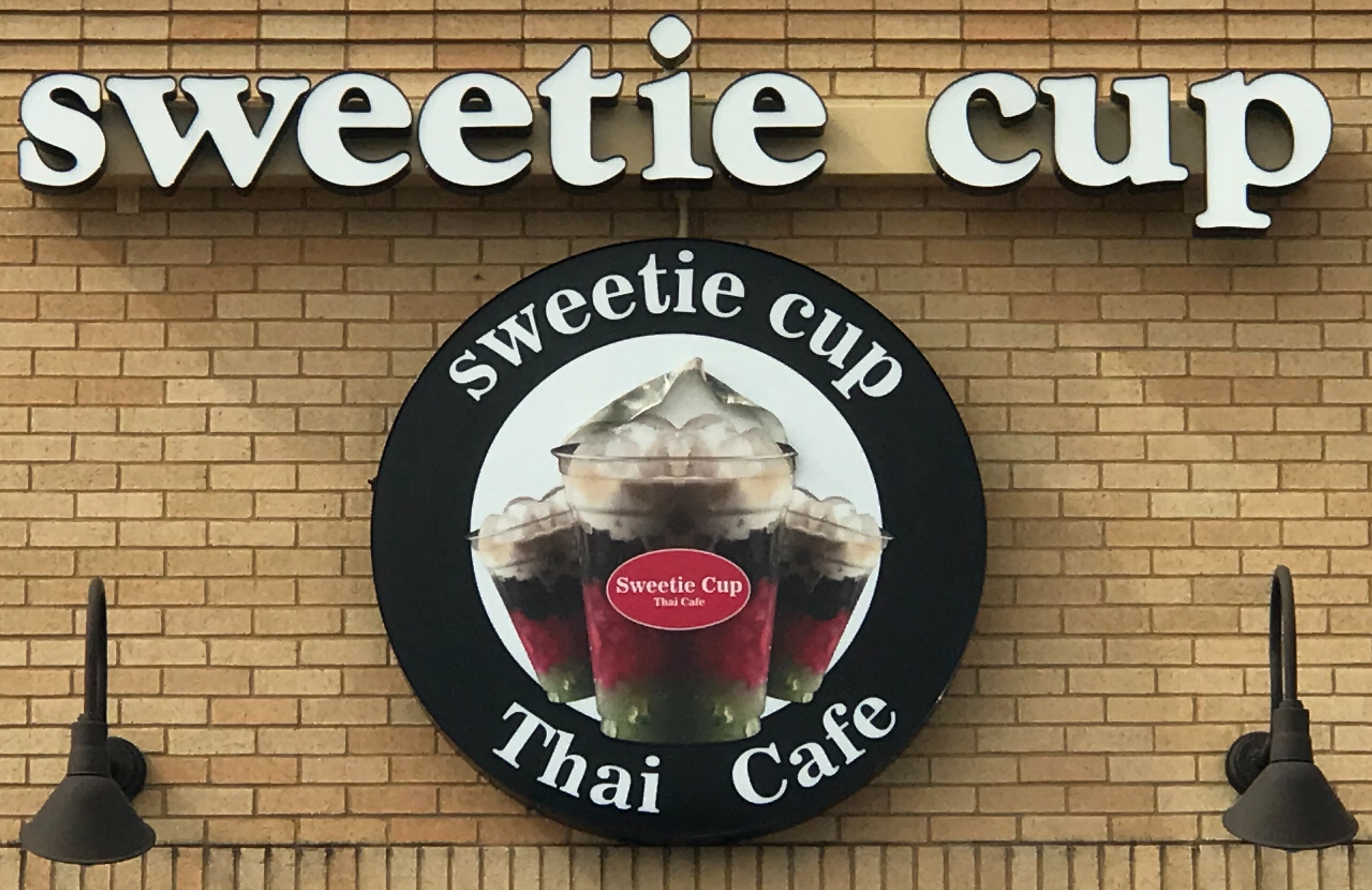 Sweetie Cup Thai Cafe Logo
