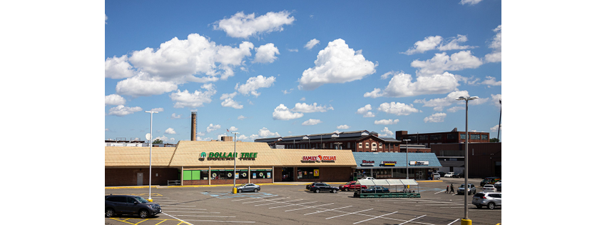 Van Houton Plaza