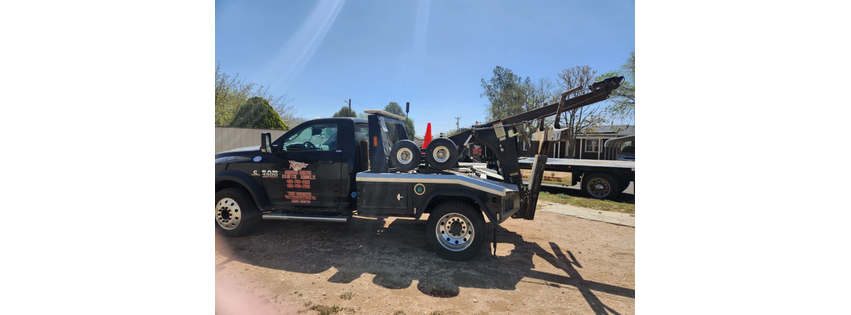 Rey’s Service Center and Wrecker Service