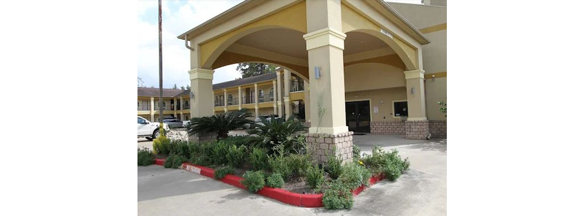 Downtowner Inn & Suites