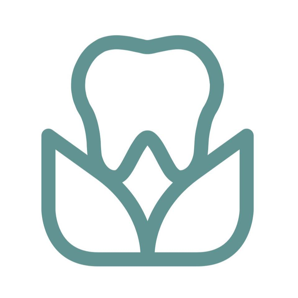 Bloom Dental Logo